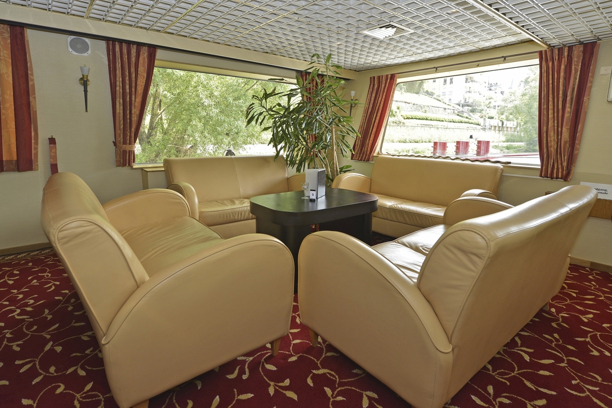 Salon
