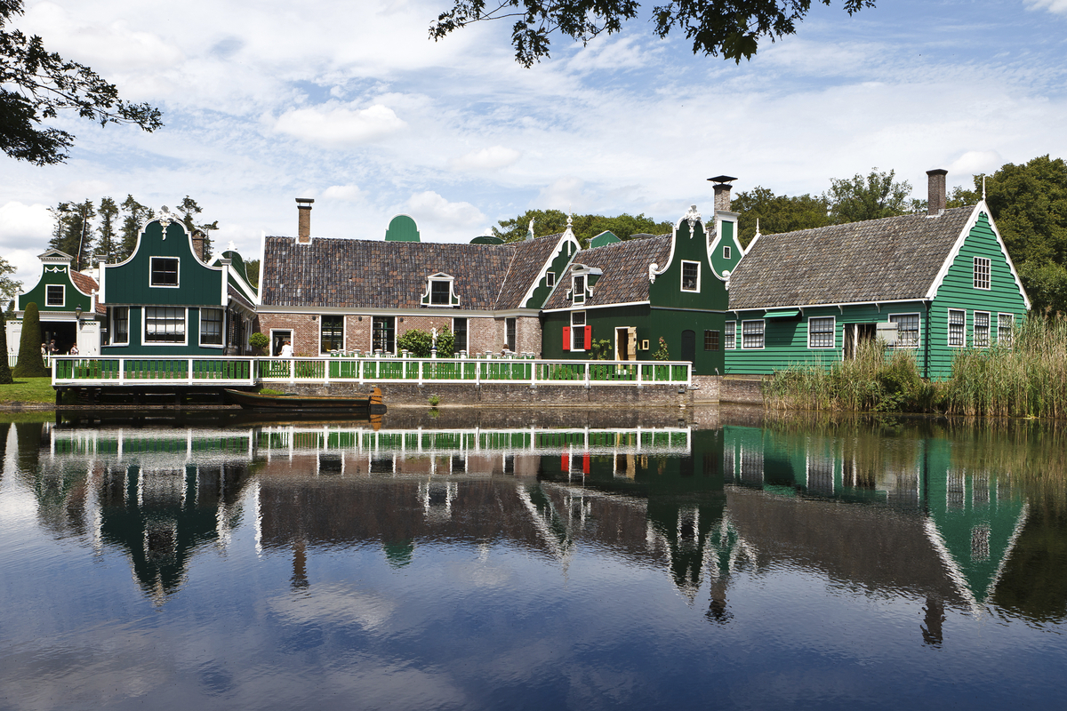 Typisches Haus auf dem Tonle Sap See, Kambodscha. - © Lukasz Janyst - stock.adobe.com
