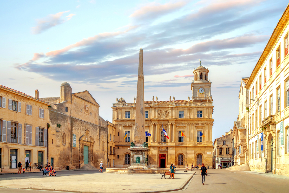 Vieille ville d’Arles - © Sina Ettmer - stock.adobe.com
