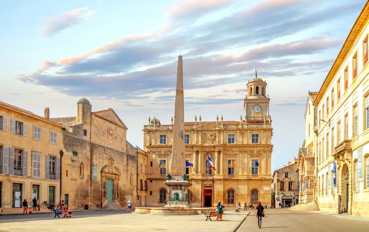 le centre historique d’Arles - © Sina Ettmer - stock.adobe.com