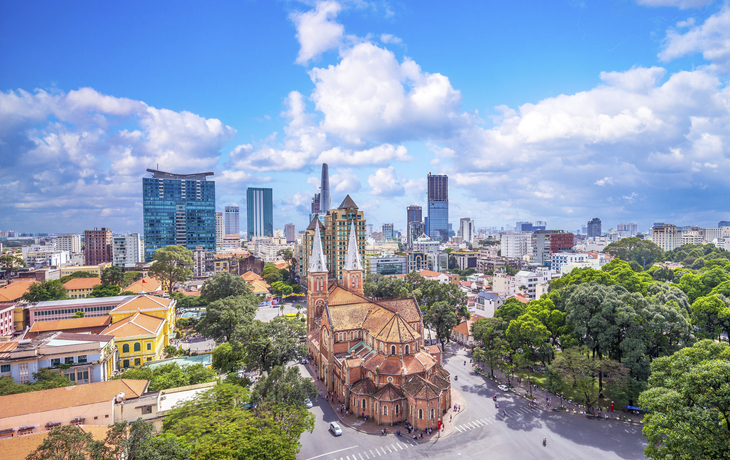 Cathédrale Notre-Dame, Saigon - © Richie Chan - stock.adobe.com